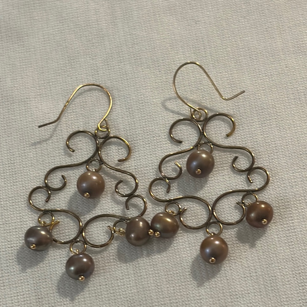 Vintage 14k yellow gold genuine pearl earrings
